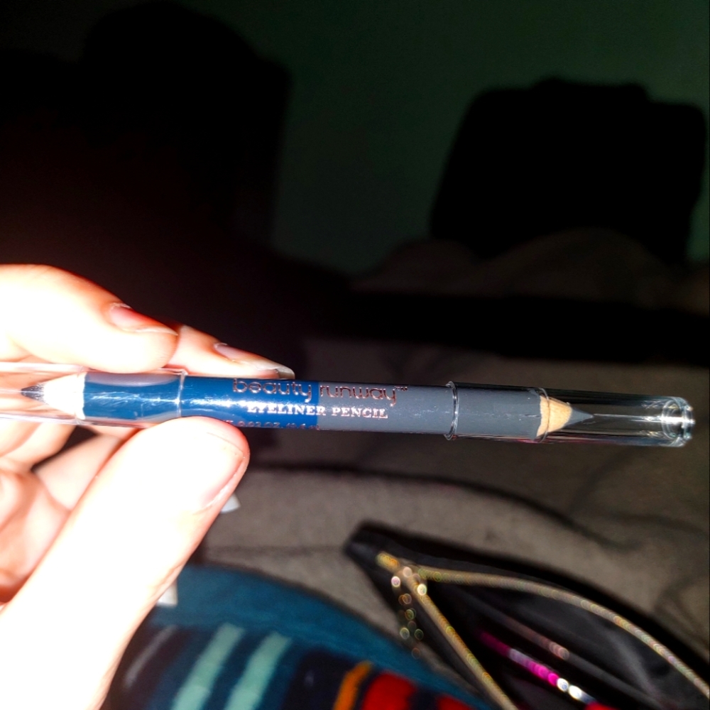dark blue and gray eyeliner pencil